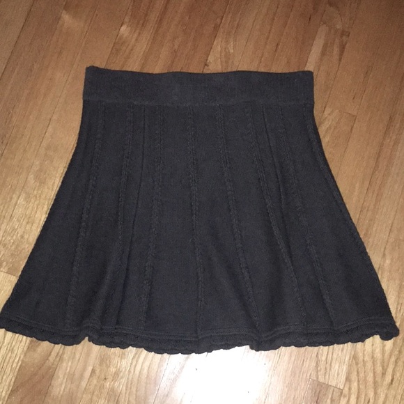 Cabi fall/winter skirt - Picture 1 of 1